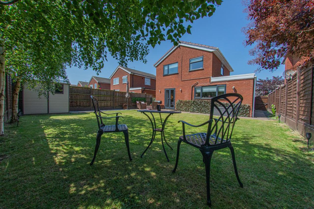 Styche View, Beautiful 4 Bedroom Home Available Market Drayton Esterno foto